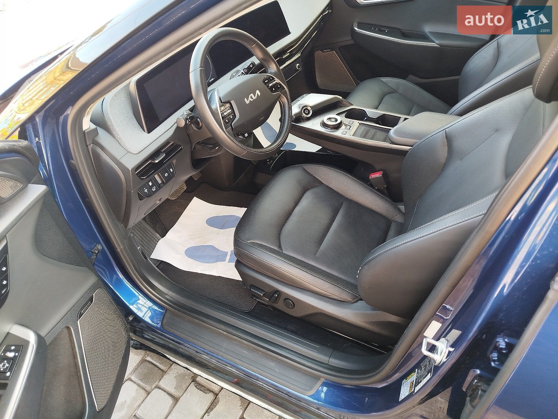 Kia EV6 2023 VIN KNDC34LAXP5607066 фото оголошення 13 з 20