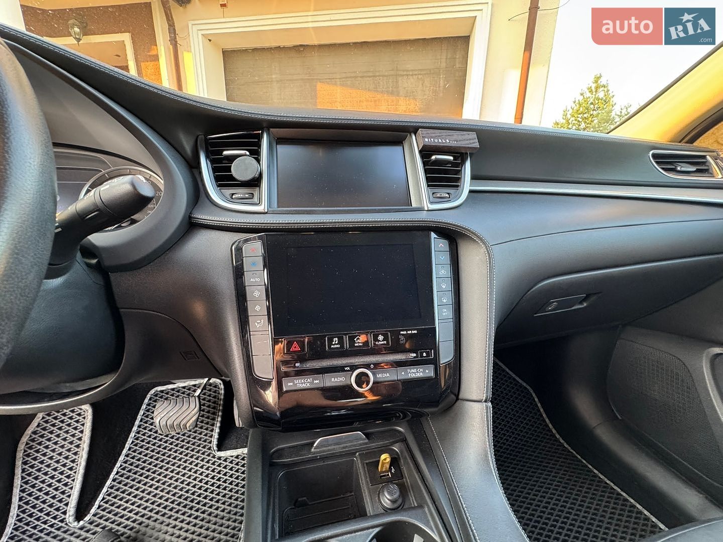 Infiniti QX50 2018 VIN 3PCAJ5M35KF125910 фото оголошення 22 з 64