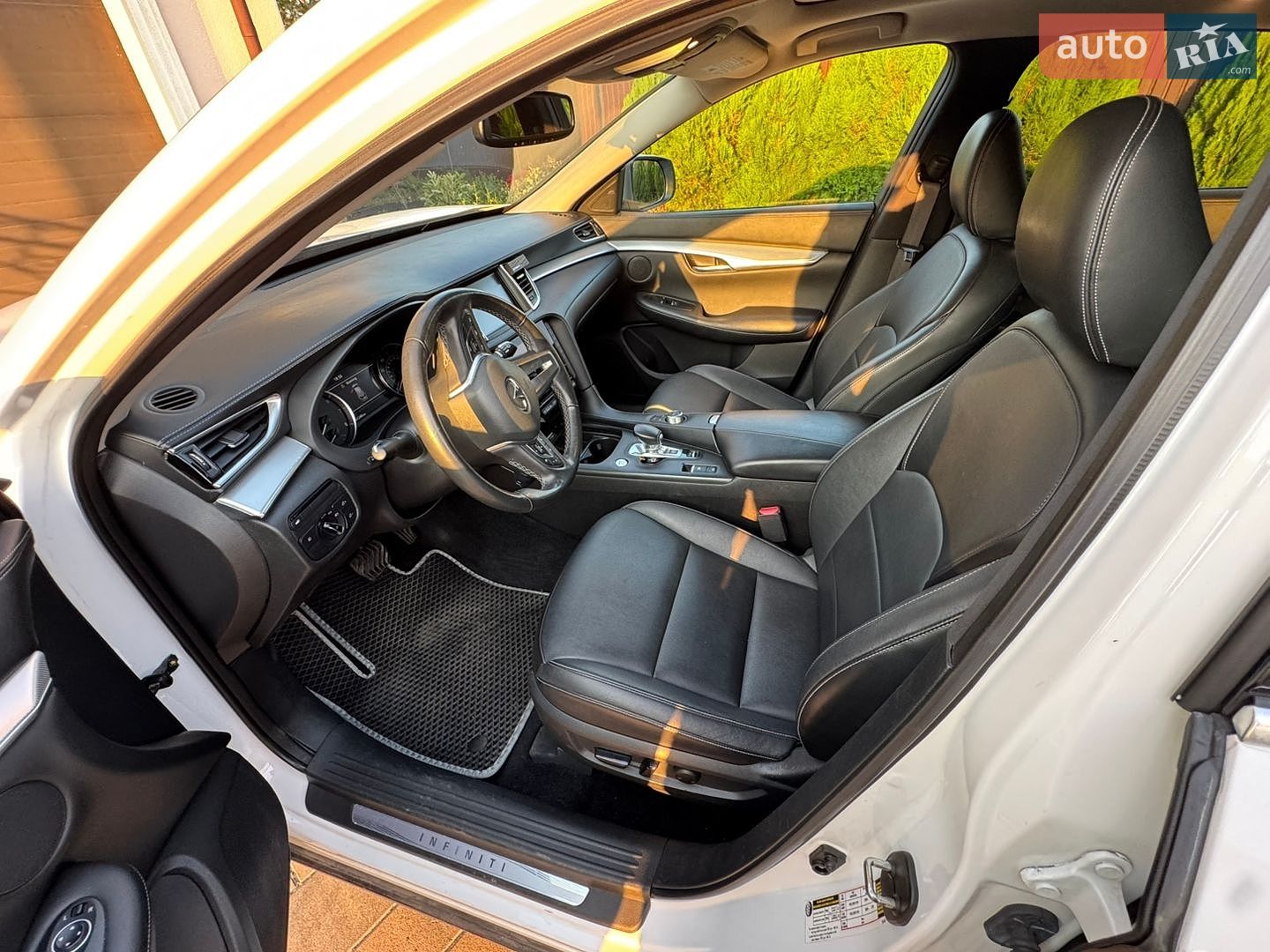 Infiniti QX50 2018 VIN 3PCAJ5M35KF125910 фото оголошення 26 з 64