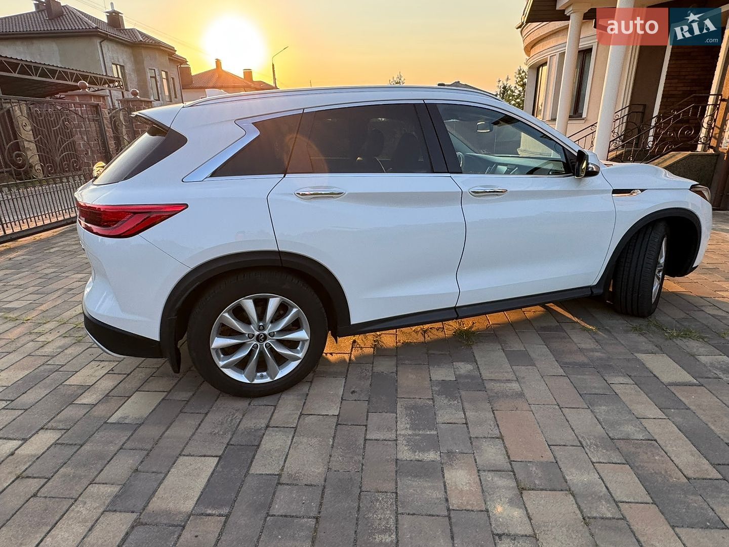 Infiniti QX50 2018 VIN 3PCAJ5M35KF125910 фото оголошення 40 з 64