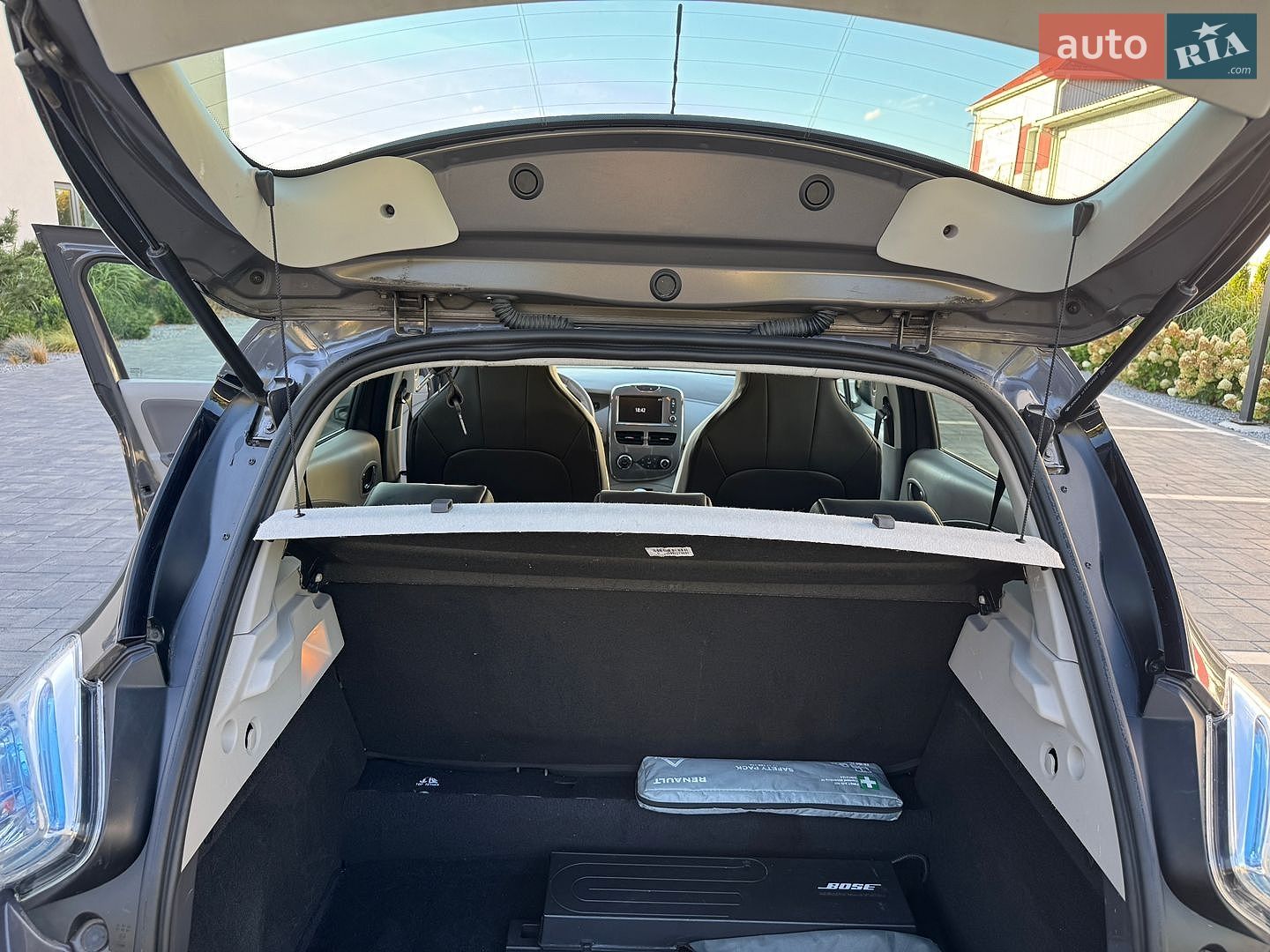 Renault Zoe 2018 VIN VF1AG000861186047 фото оголошення 10 з 15