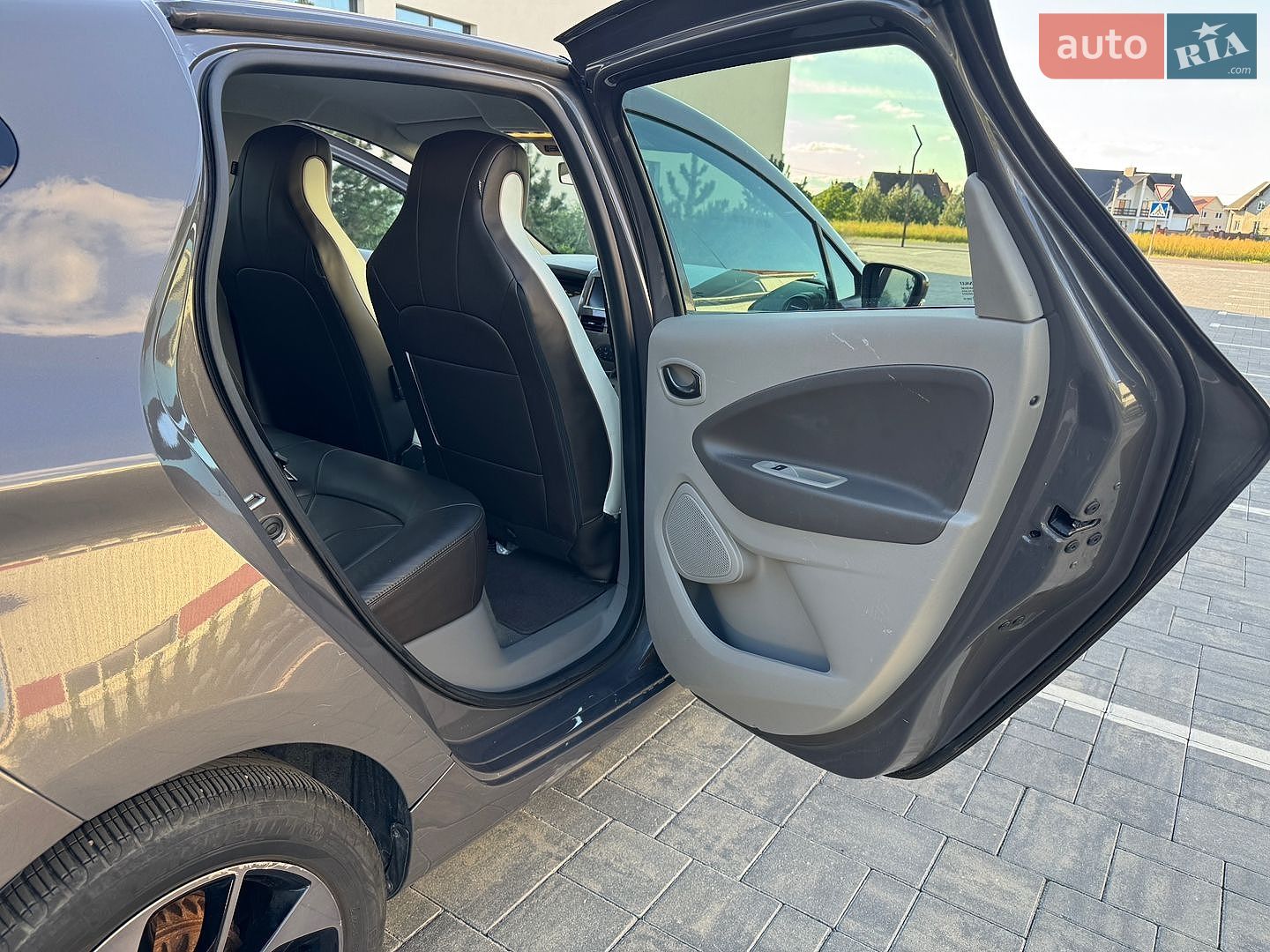 Renault Zoe 2018 VIN VF1AG000861186047 фото оголошення 9 з 15