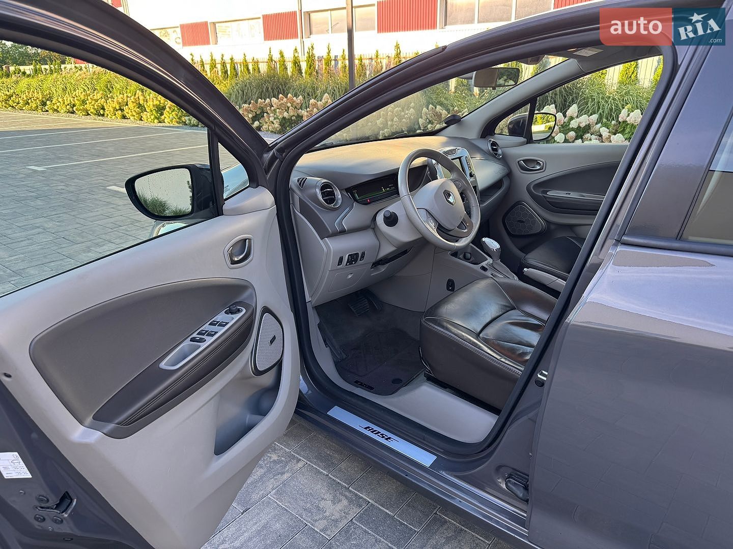 Renault Zoe 2018 VIN VF1AG000861186047 фото оголошення 13 з 15