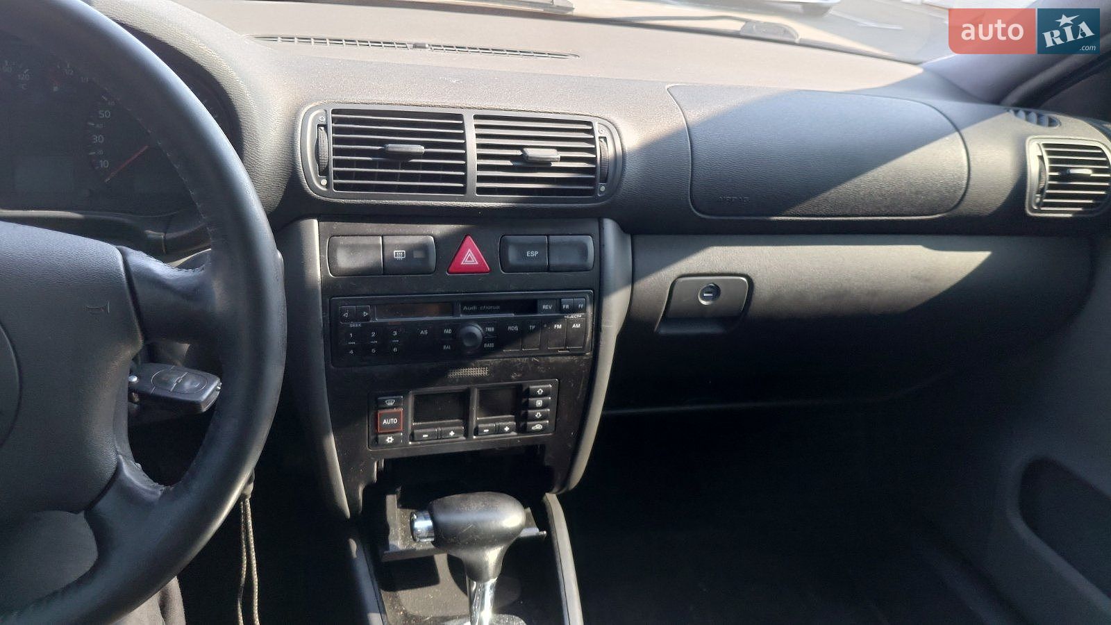 Audi A3 1999 VIN WAUZZZ8LZYA034071 фото оголошення 7 з 9