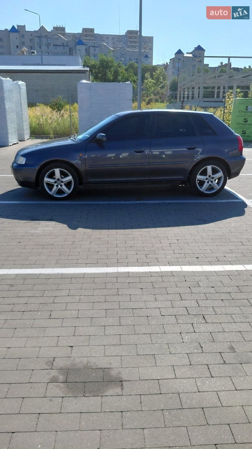 Audi A3 1999 VIN WAUZZZ8LZYA034071 фото оголошення 2 з 9