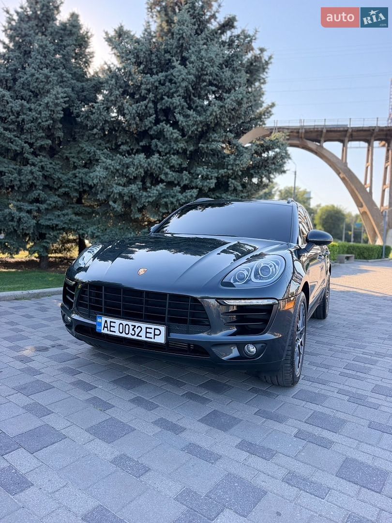 Porsche Macan 2018 VIN WP1AA2A57JLB23011 фото оголошення 13 з 31