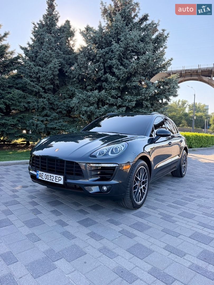 Porsche Macan 2018 VIN WP1AA2A57JLB23011 фото оголошення 2 з 31