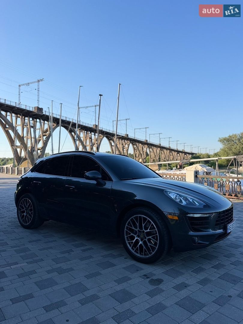 Porsche Macan 2018 VIN WP1AA2A57JLB23011 фото оголошення 16 з 31