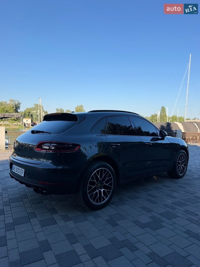 Porsche Macan 2018 VIN WP1AA2A57JLB23011 фото оголошення 10 з 31