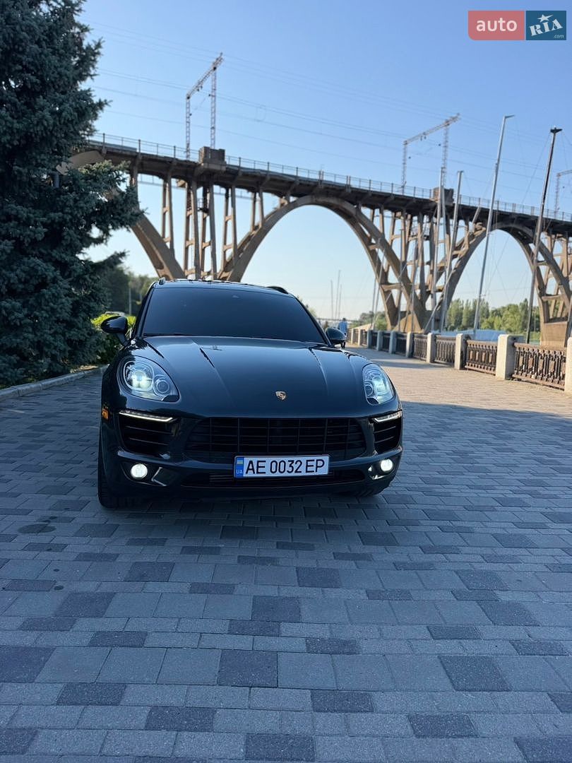 Porsche Macan 2018 VIN WP1AA2A57JLB23011 фото оголошення 14 з 31