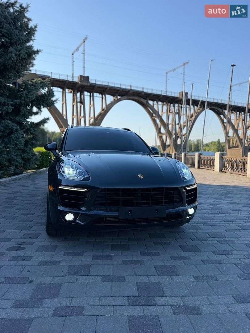 Porsche Macan 2018 VIN WP1AA2A57JLB23011 фото оголошення 15 з 31