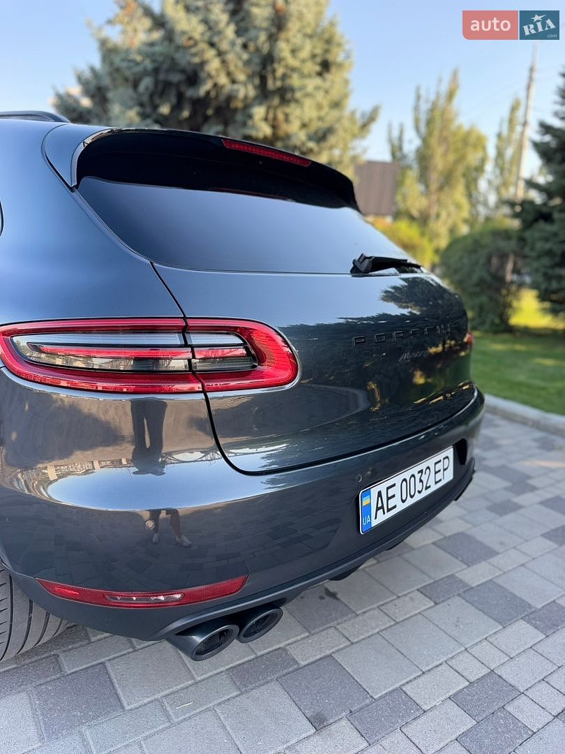 Porsche Macan 2018 VIN WP1AA2A57JLB23011 фото оголошення 18 з 31