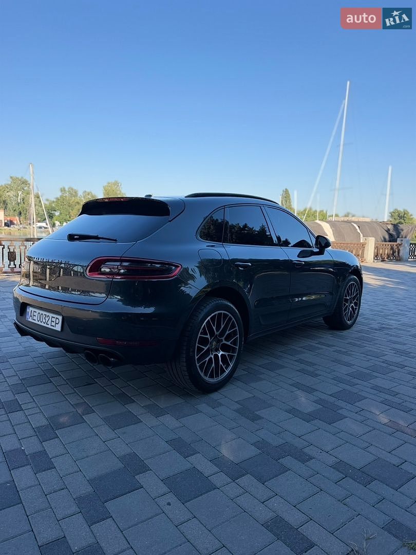 Porsche Macan 2018 VIN WP1AA2A57JLB23011 фото оголошення 11 з 31