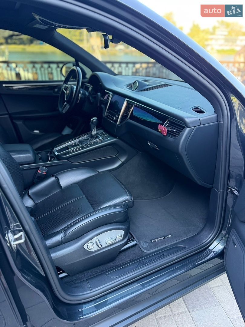Porsche Macan 2018 VIN WP1AA2A57JLB23011 фото оголошення 19 з 31