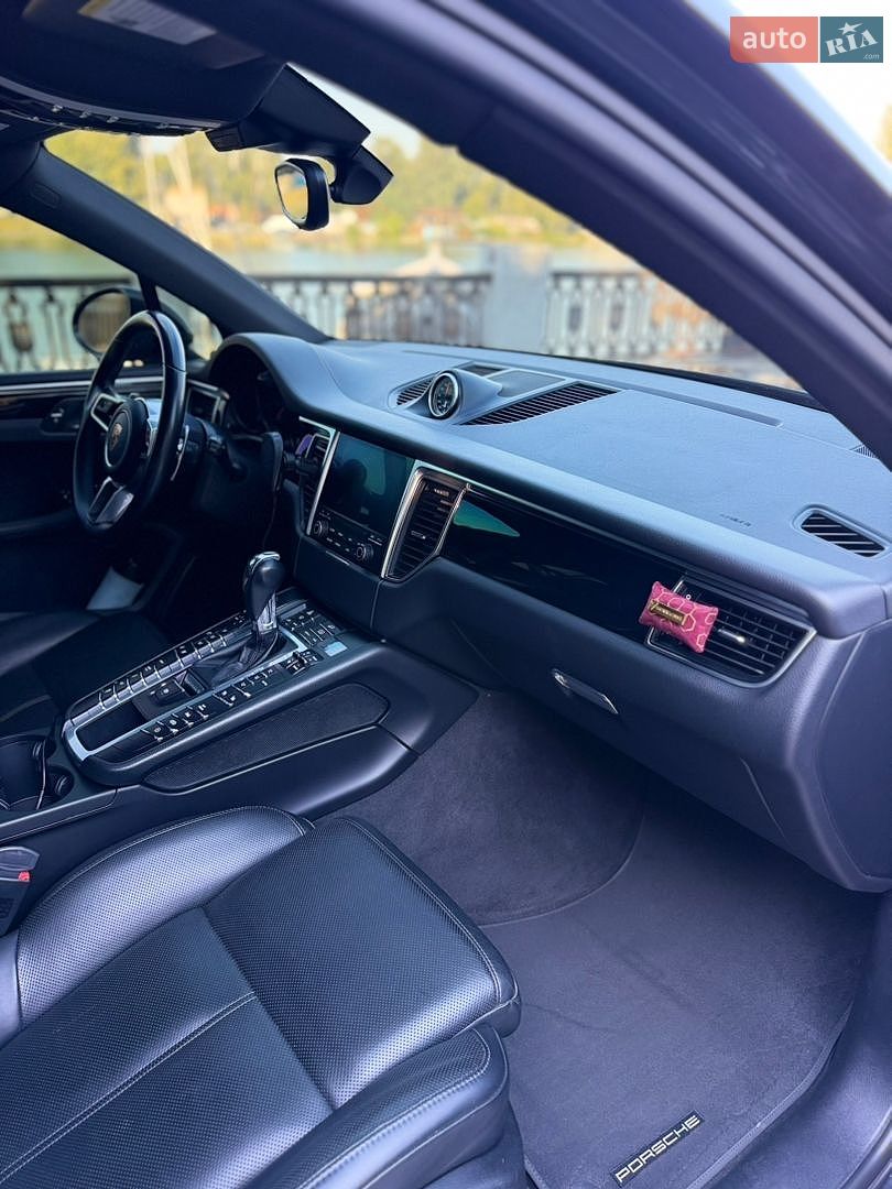 Porsche Macan 2018 VIN WP1AA2A57JLB23011 фото оголошення 20 з 31