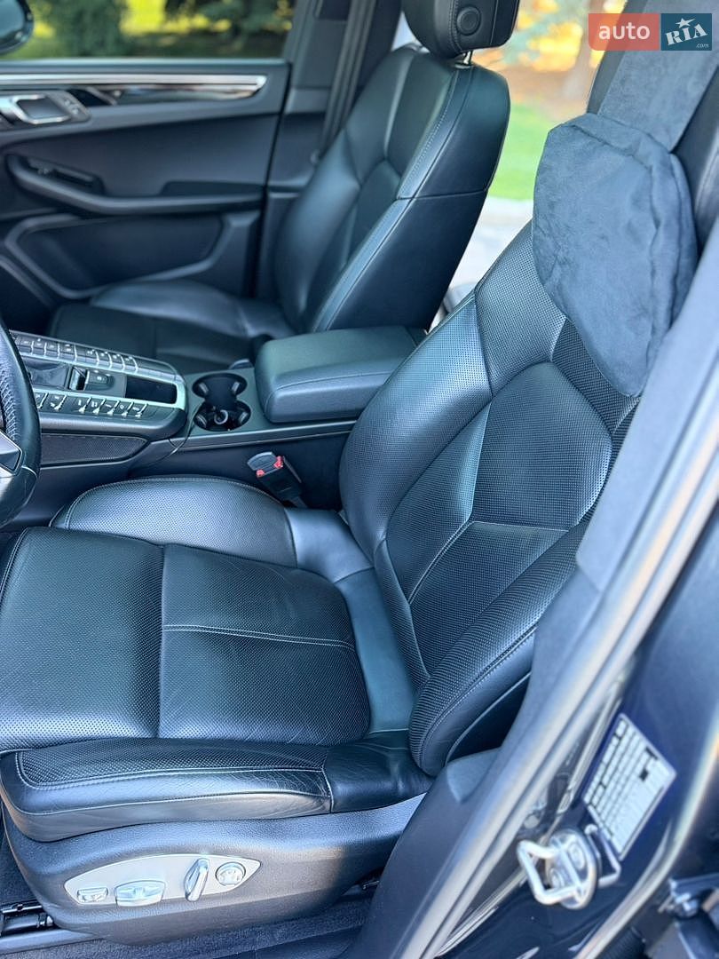 Porsche Macan 2018 VIN WP1AA2A57JLB23011 фото оголошення 27 з 31