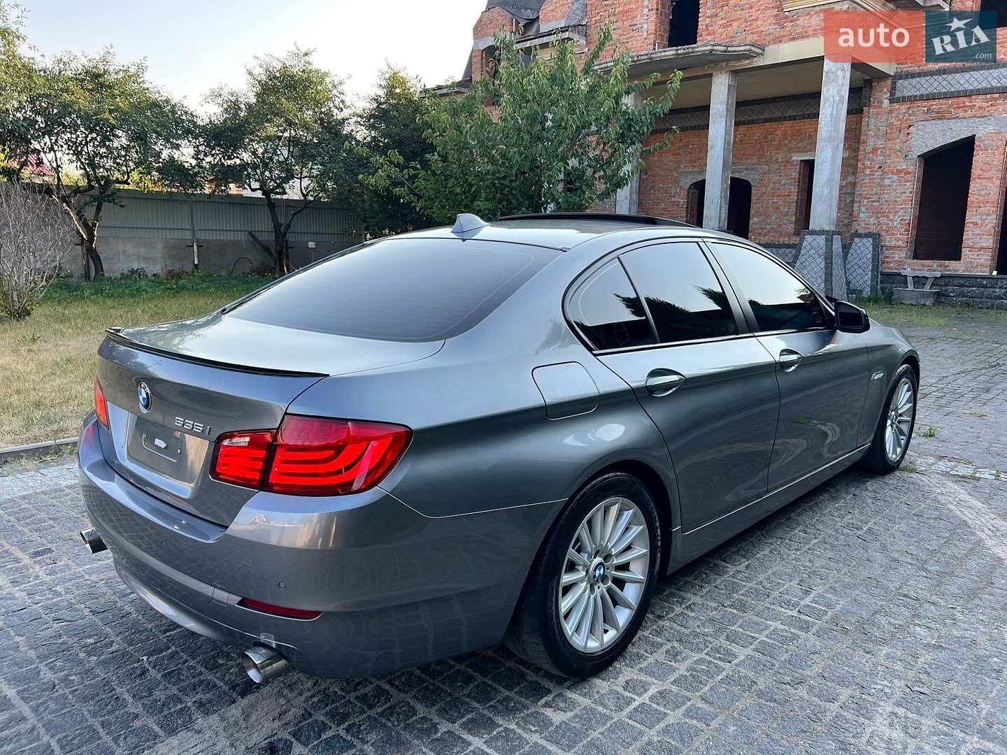 BMW 5 Series 2011 VIN WBAFU7C53CDU57880 фото оголошення 3 з 31