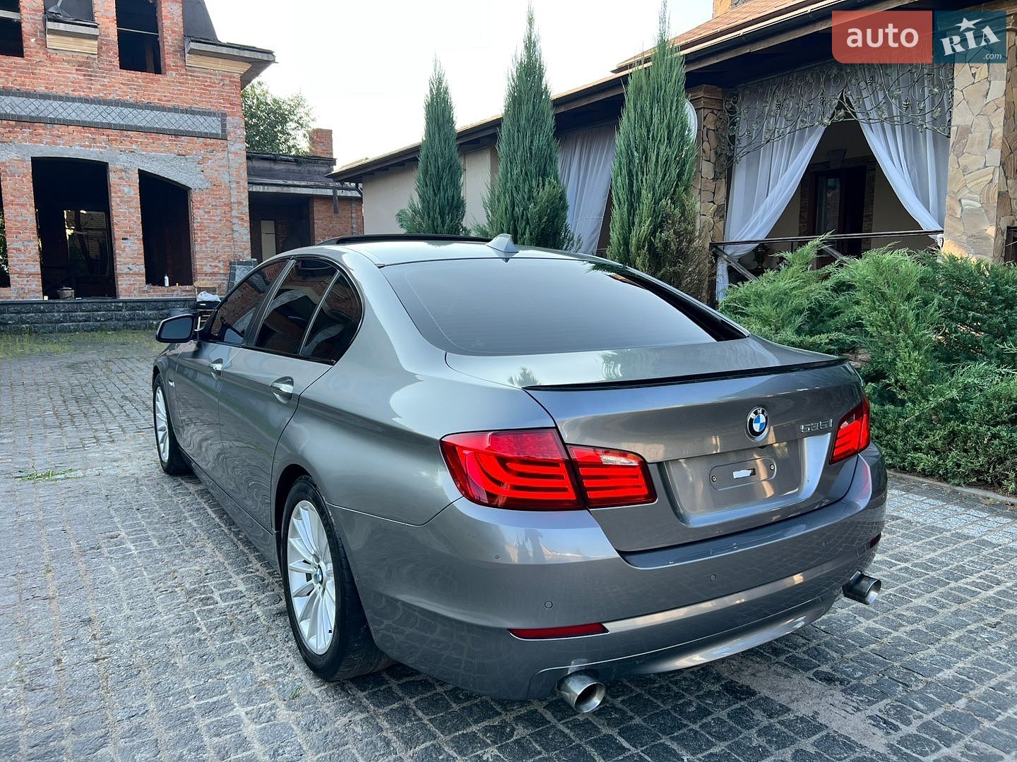 BMW 5 Series 2011 VIN WBAFU7C53CDU57880 фото оголошення 4 з 31