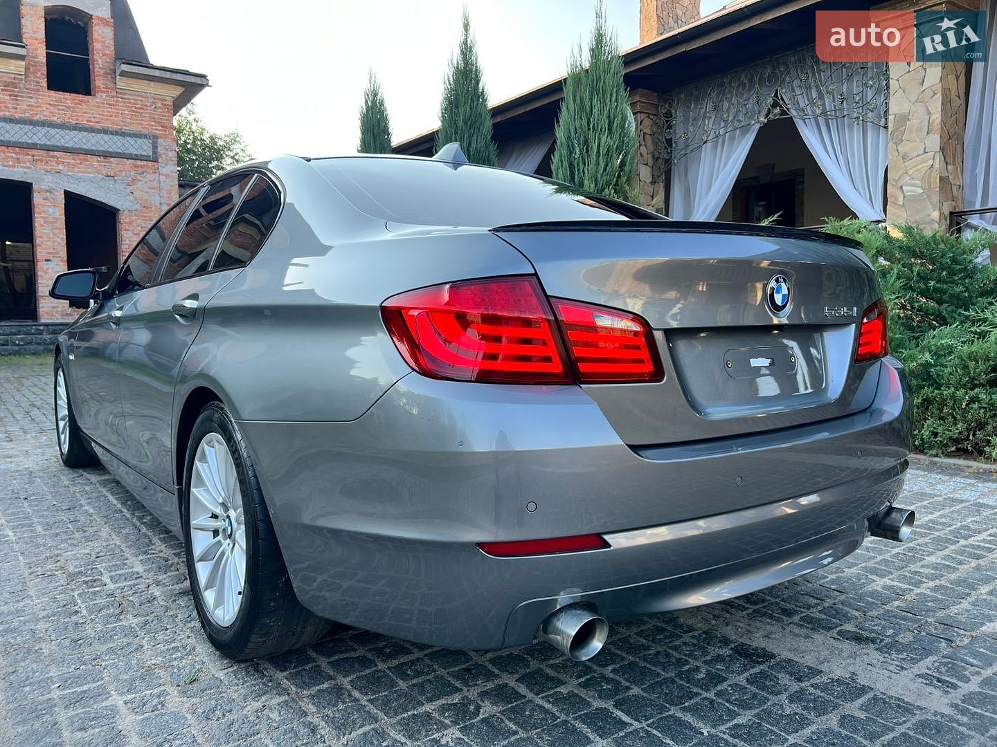BMW 5 Series 2011 VIN WBAFU7C53CDU57880 фото оголошення 11 з 31