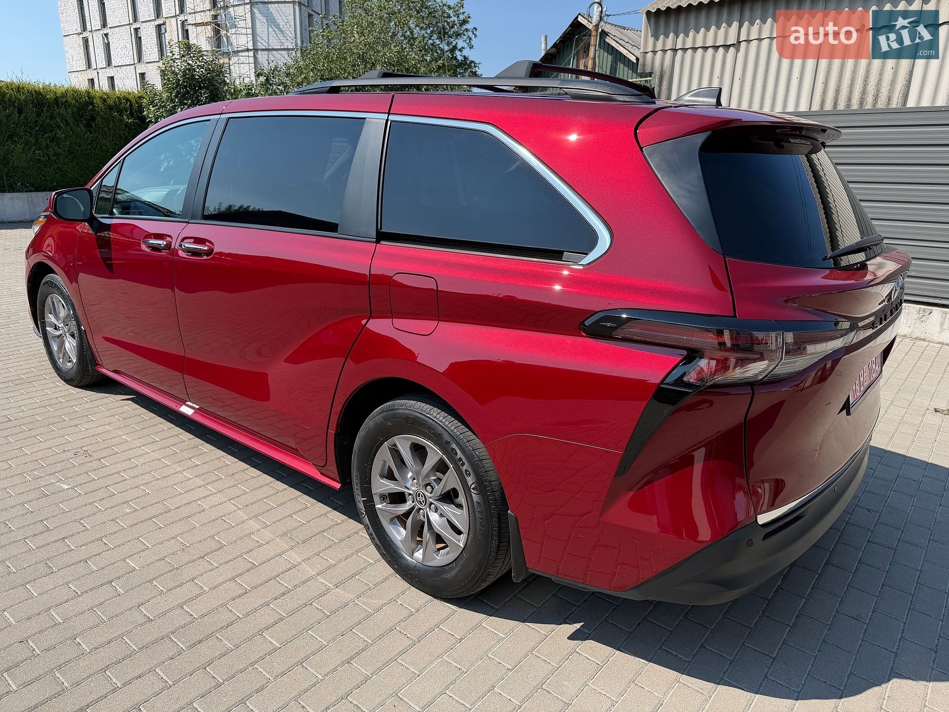 Toyota Sienna 2023 VIN 5TDYRKEC0PS145778 фото оголошення 6 з 15