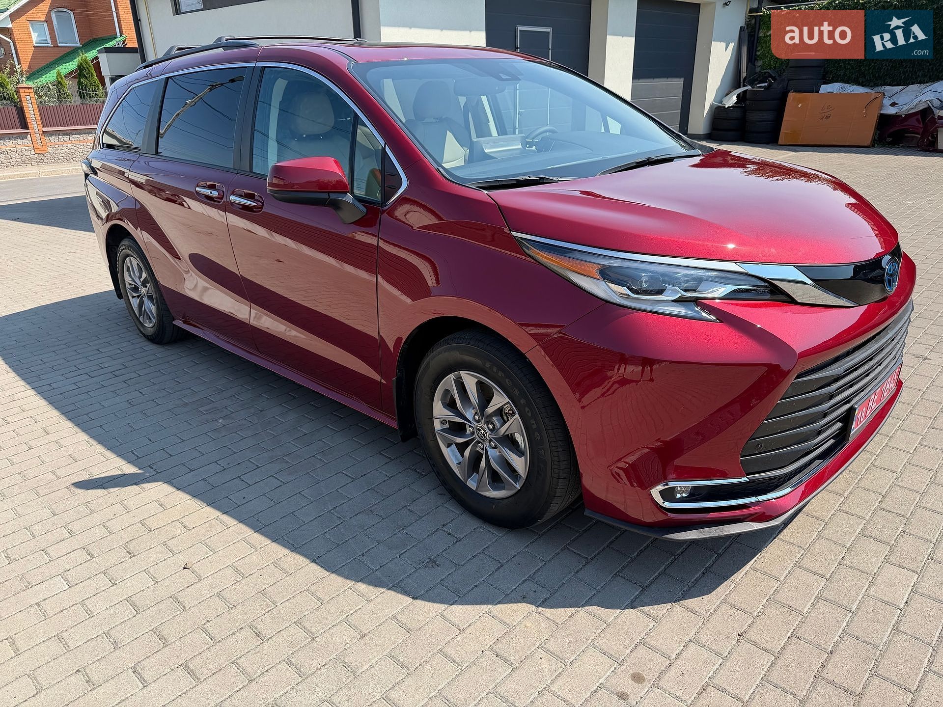 Toyota Sienna 2023 VIN 5TDYRKEC0PS145778 фото оголошення 8 з 15