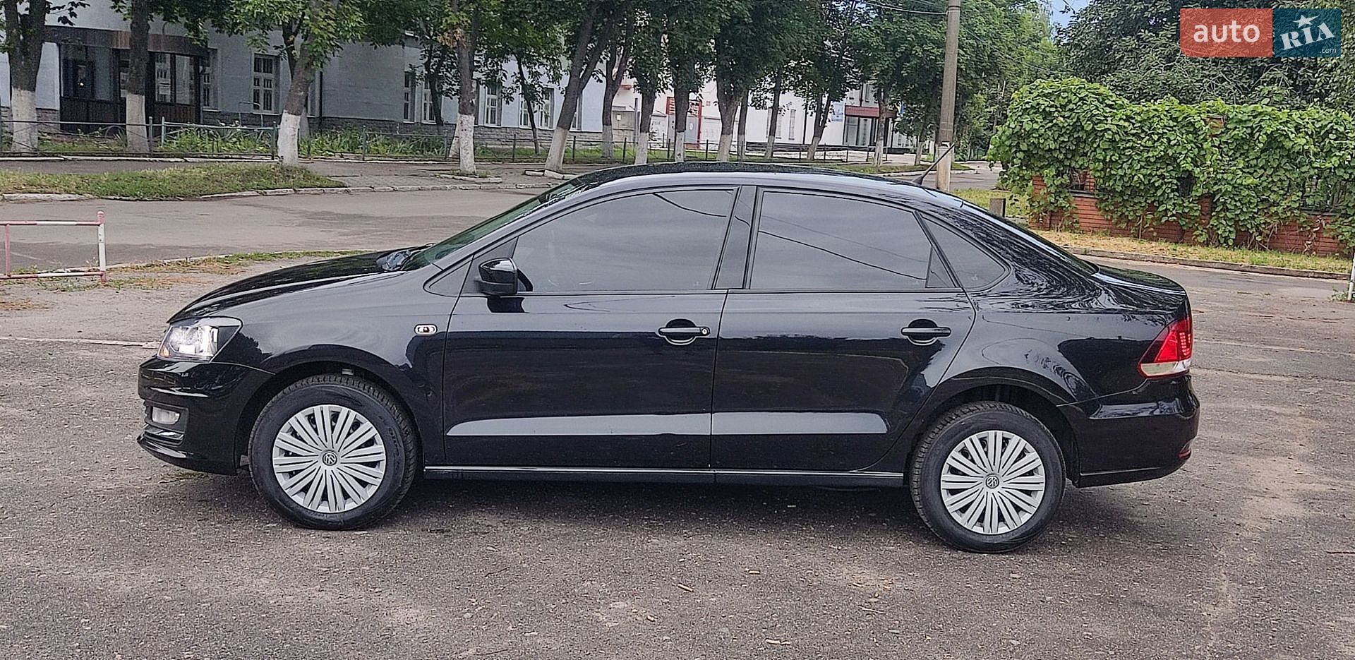 Volkswagen Polo 2017 VIN XW8ZZZ61ZJG004678 фото оголошення 5 з 16