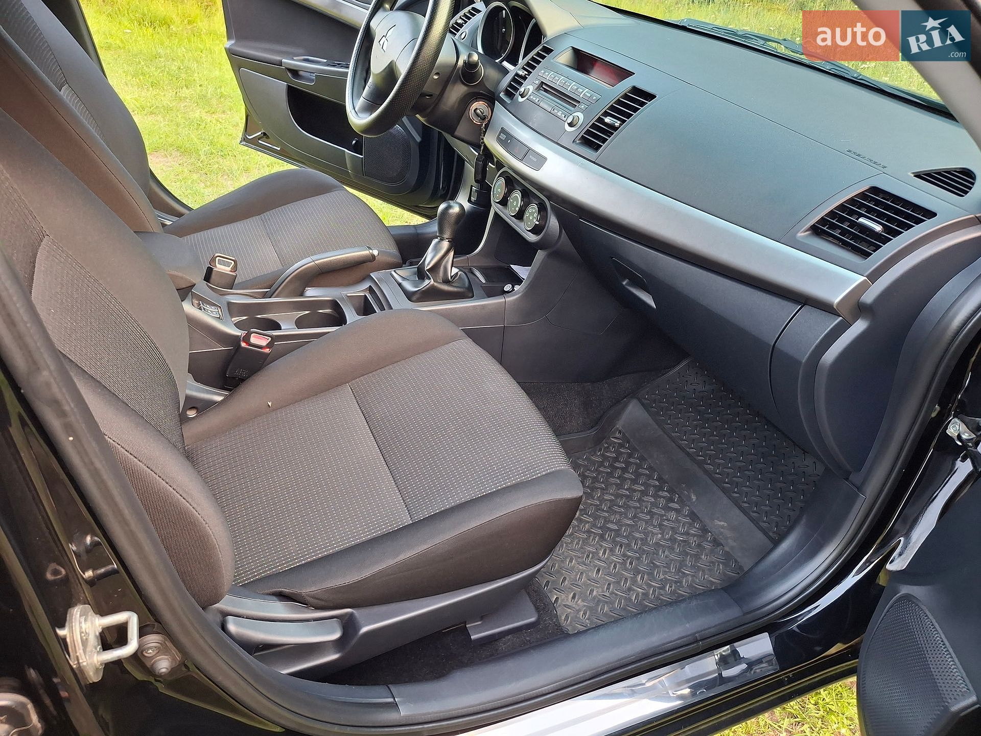 Mitsubishi Lancer 2009 VIN JMBSNCY2A9U006320 фото оголошення 8 з 11
