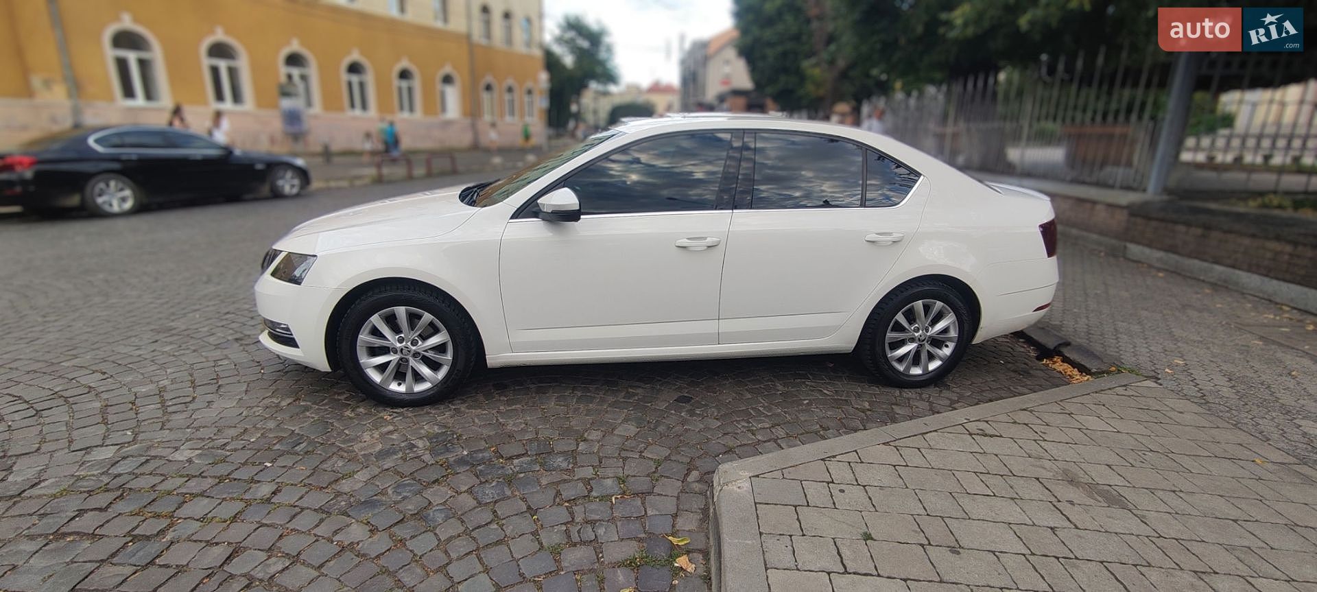 Skoda Octavia 2019 VIN TMBAJ7NE8K0163545 фото оголошення 12 з 23