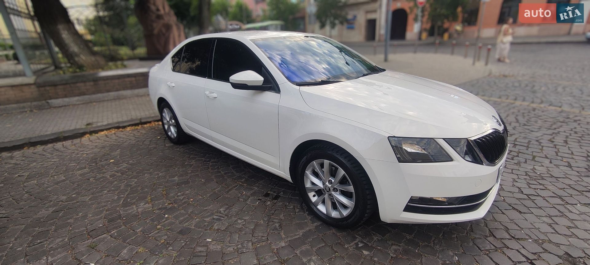 Skoda Octavia 2019 VIN TMBAJ7NE8K0163545 фото оголошення 15 з 23