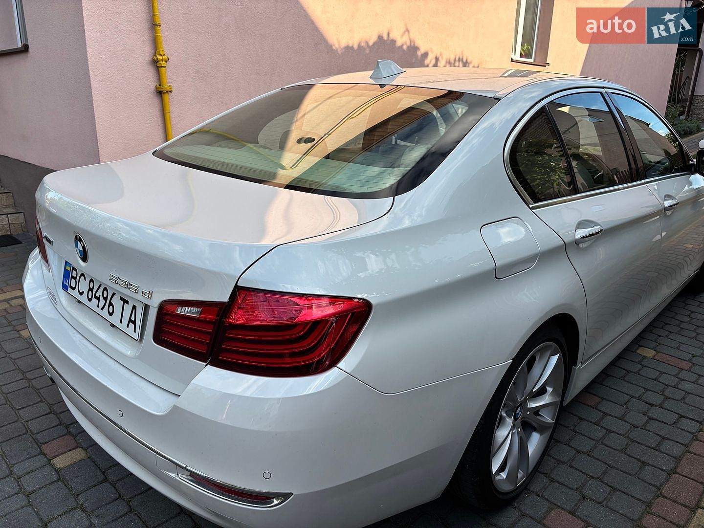 BMW 5 Series 2013 VIN WBAFV3C55ED685078 фото оголошення 5 з 19