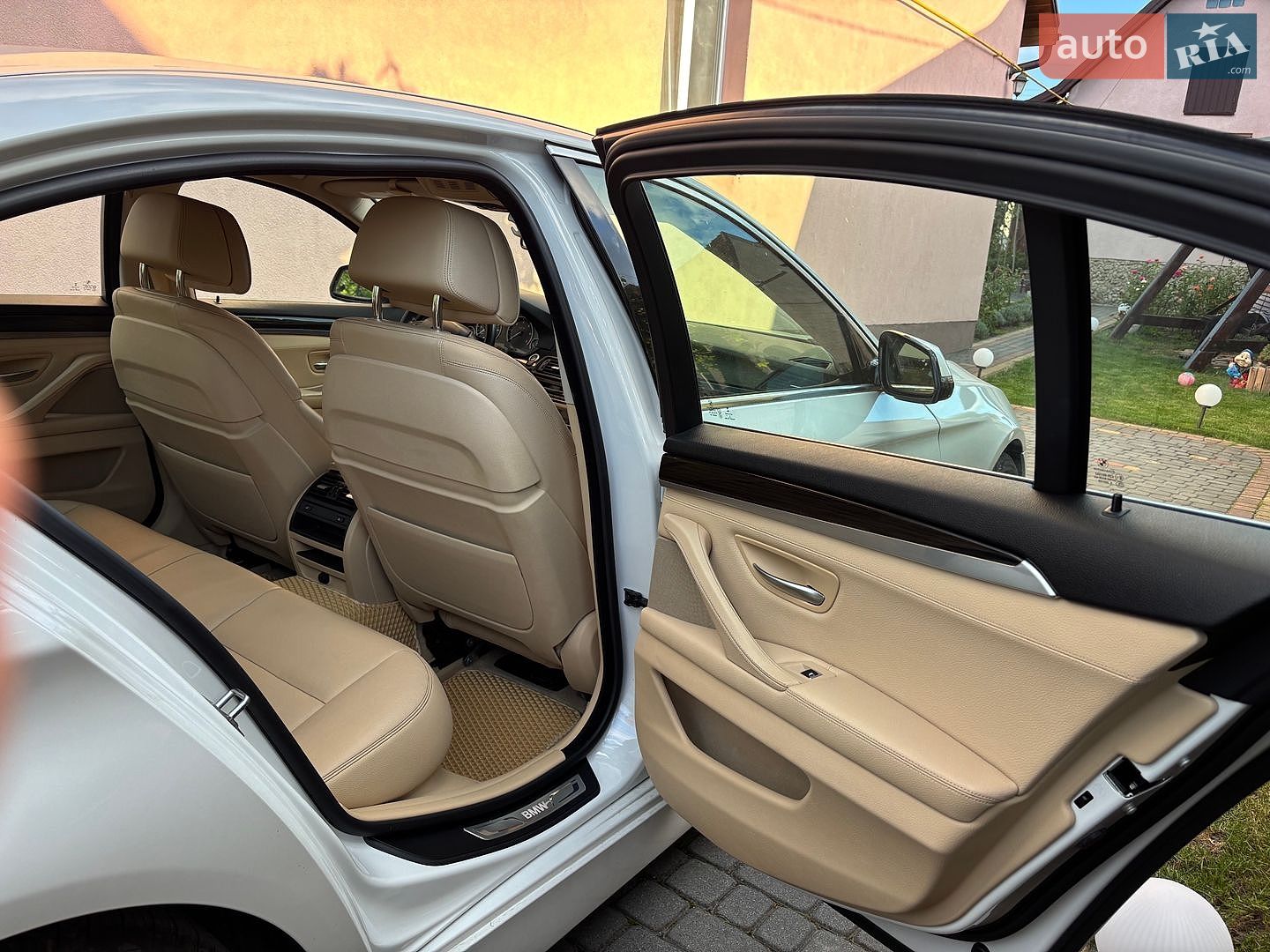 BMW 5 Series 2013 VIN WBAFV3C55ED685078 фото оголошення 13 з 19