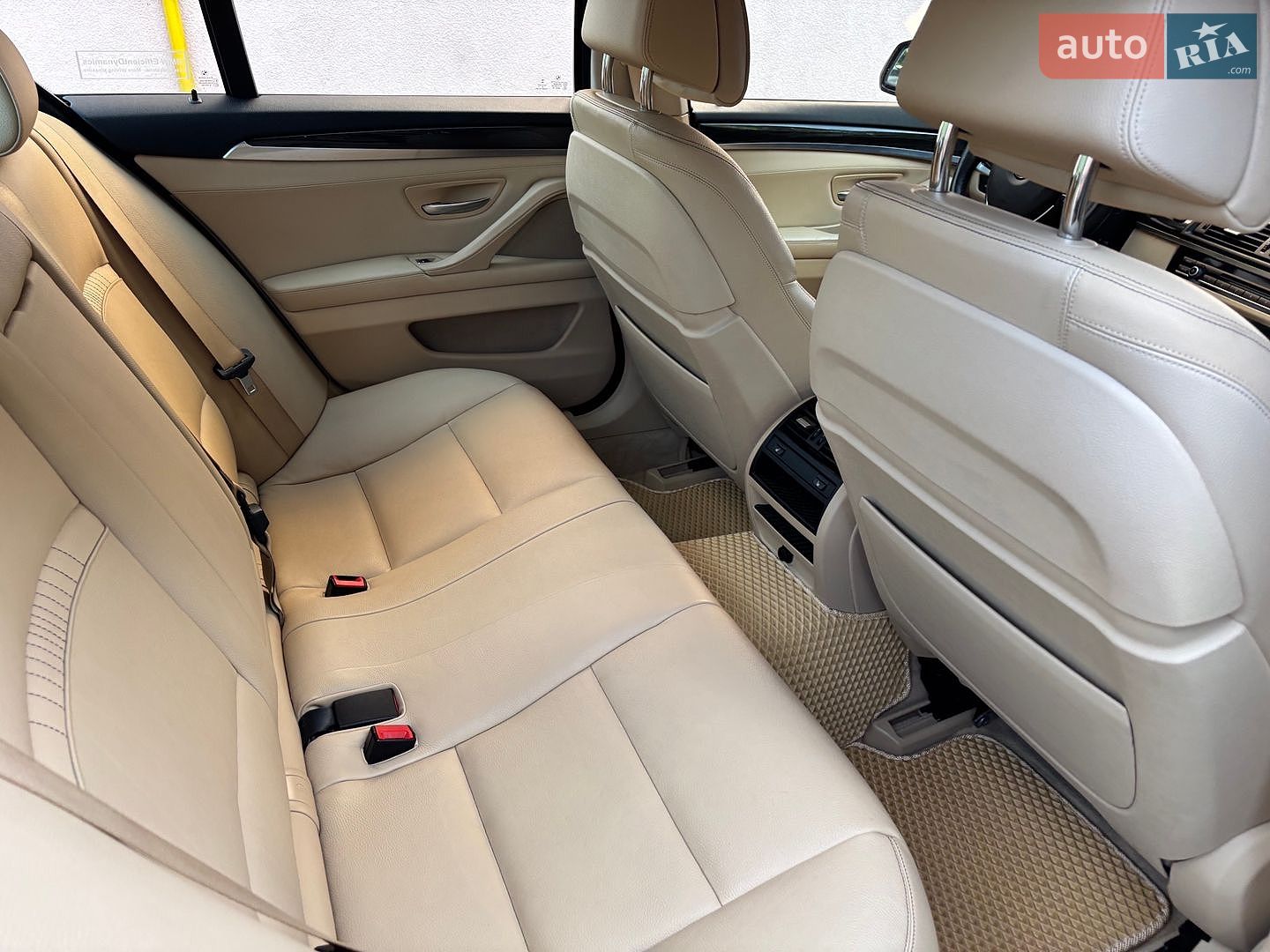 BMW 5 Series 2013 VIN WBAFV3C55ED685078 фото оголошення 14 з 19