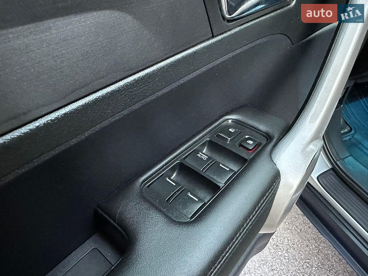 Honda CR-V 2007 VIN THLRE48767C101430 фото оголошення 10 з 18