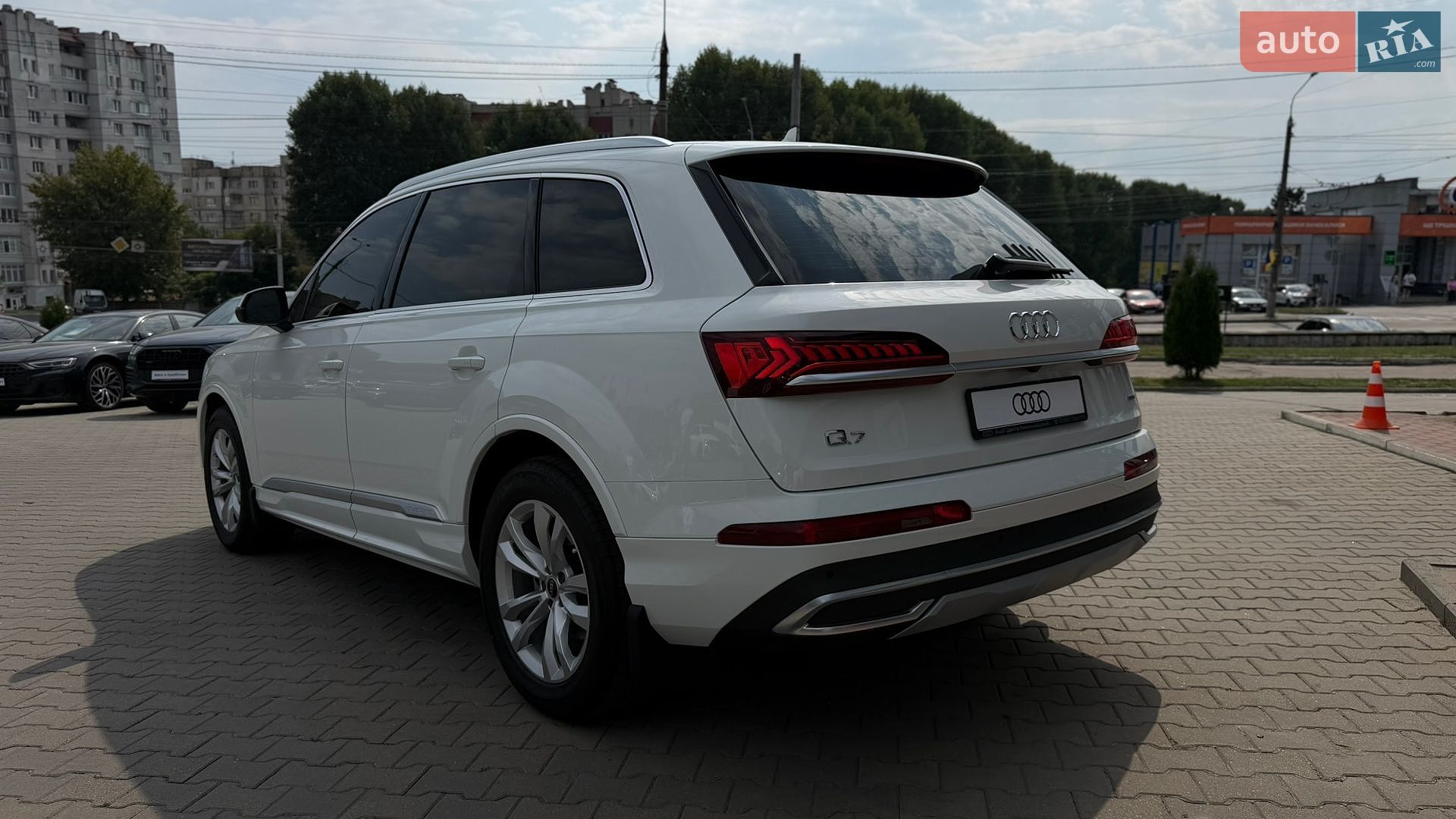 Audi Q7 2021 VIN WAUZZZ4M3MD034458 фото оголошення 14 з 55