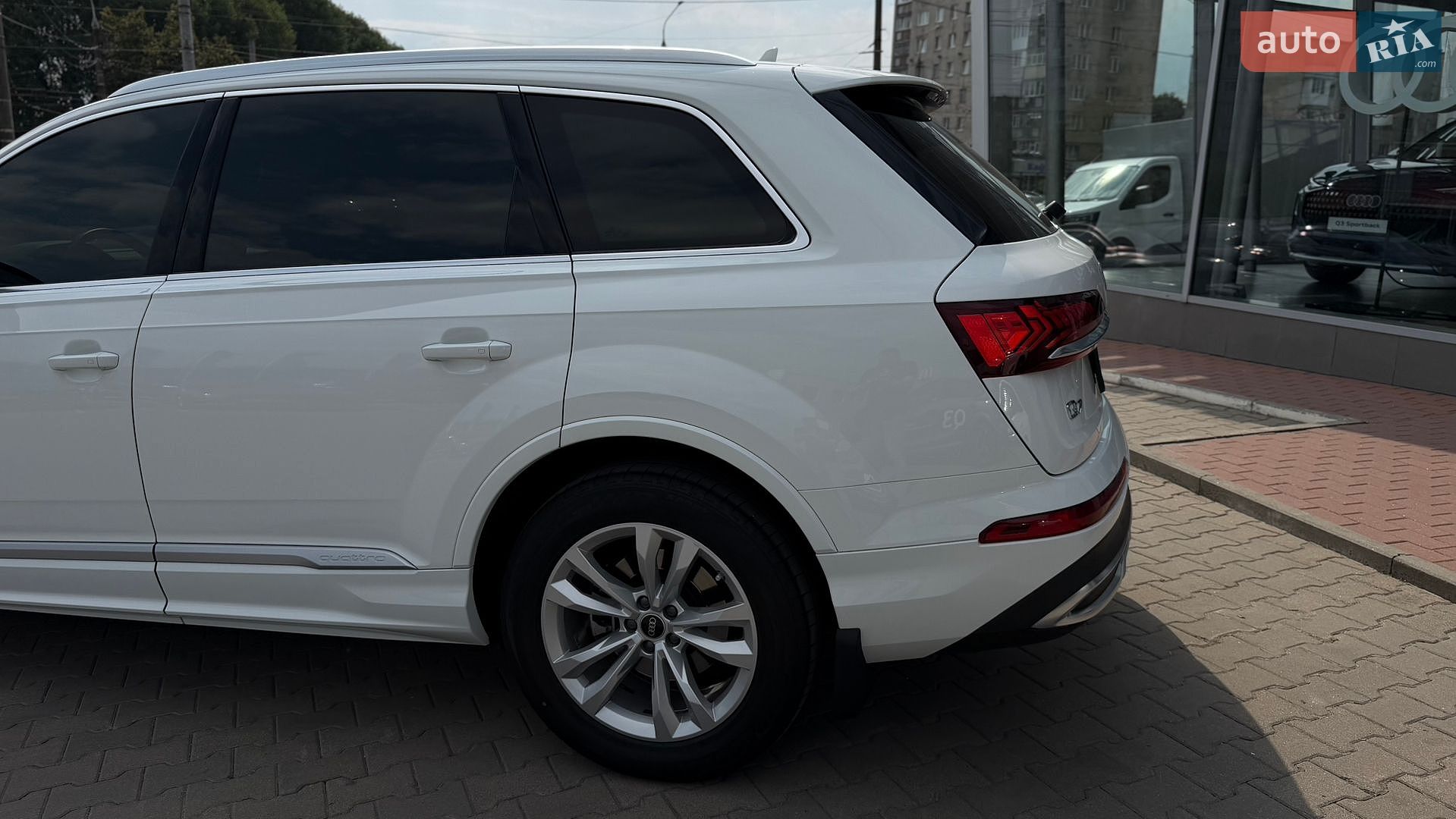 Audi Q7 2021 VIN WAUZZZ4M3MD034458 фото оголошення 16 з 55