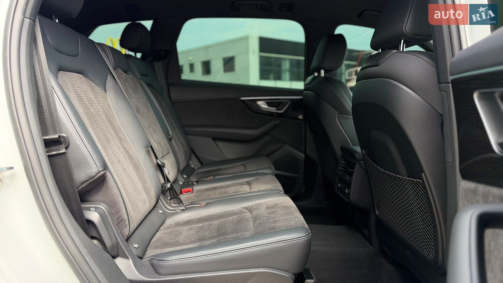 Audi Q7 2021 VIN WAUZZZ4M3MD034458 фото оголошення 32 з 55