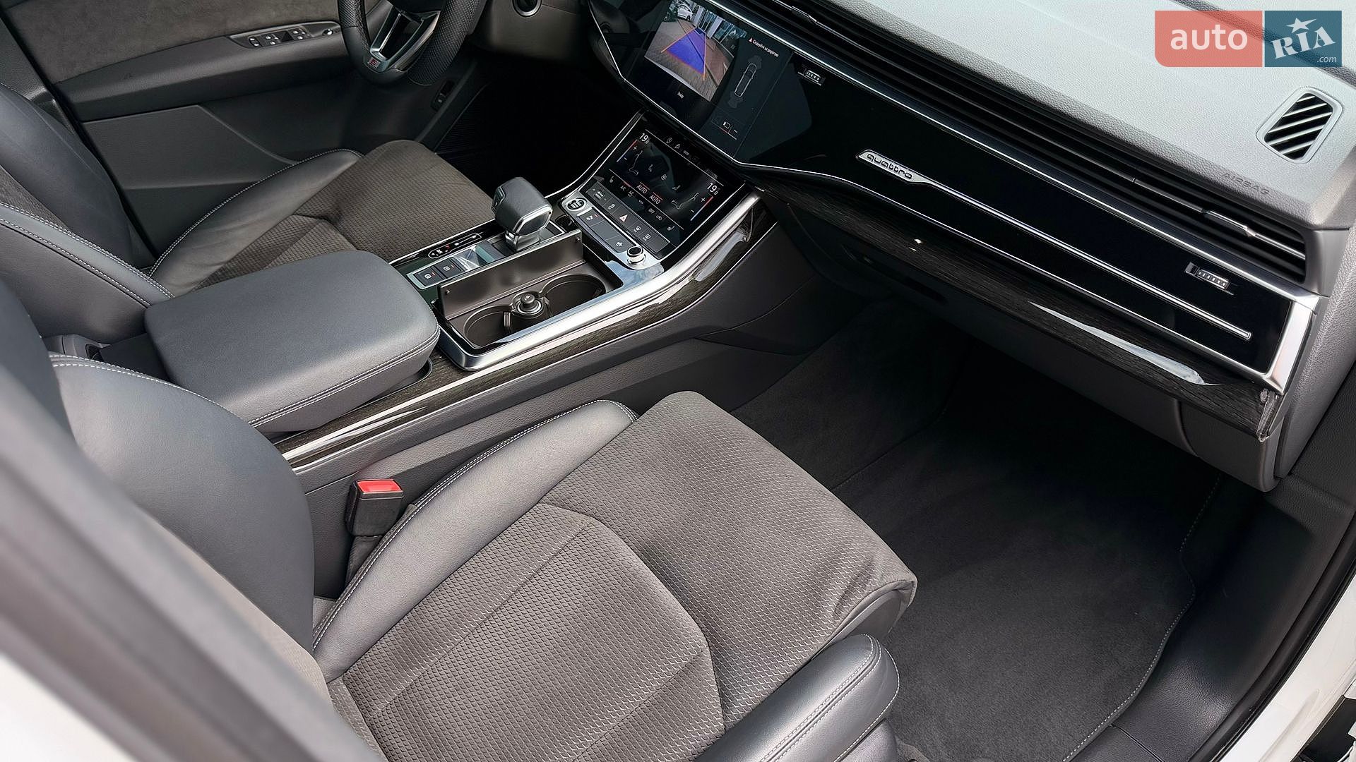 Audi Q7 2021 VIN WAUZZZ4M3MD034458 фото оголошення 36 з 55