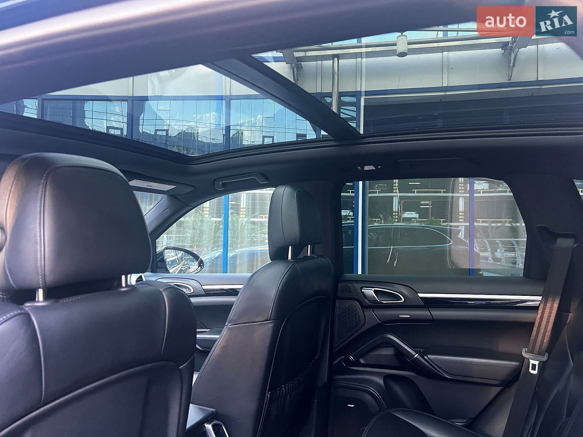 Porsche Cayenne 2015 VIN WP1AE2A20GLA59106 фото оголошення 21 з 34