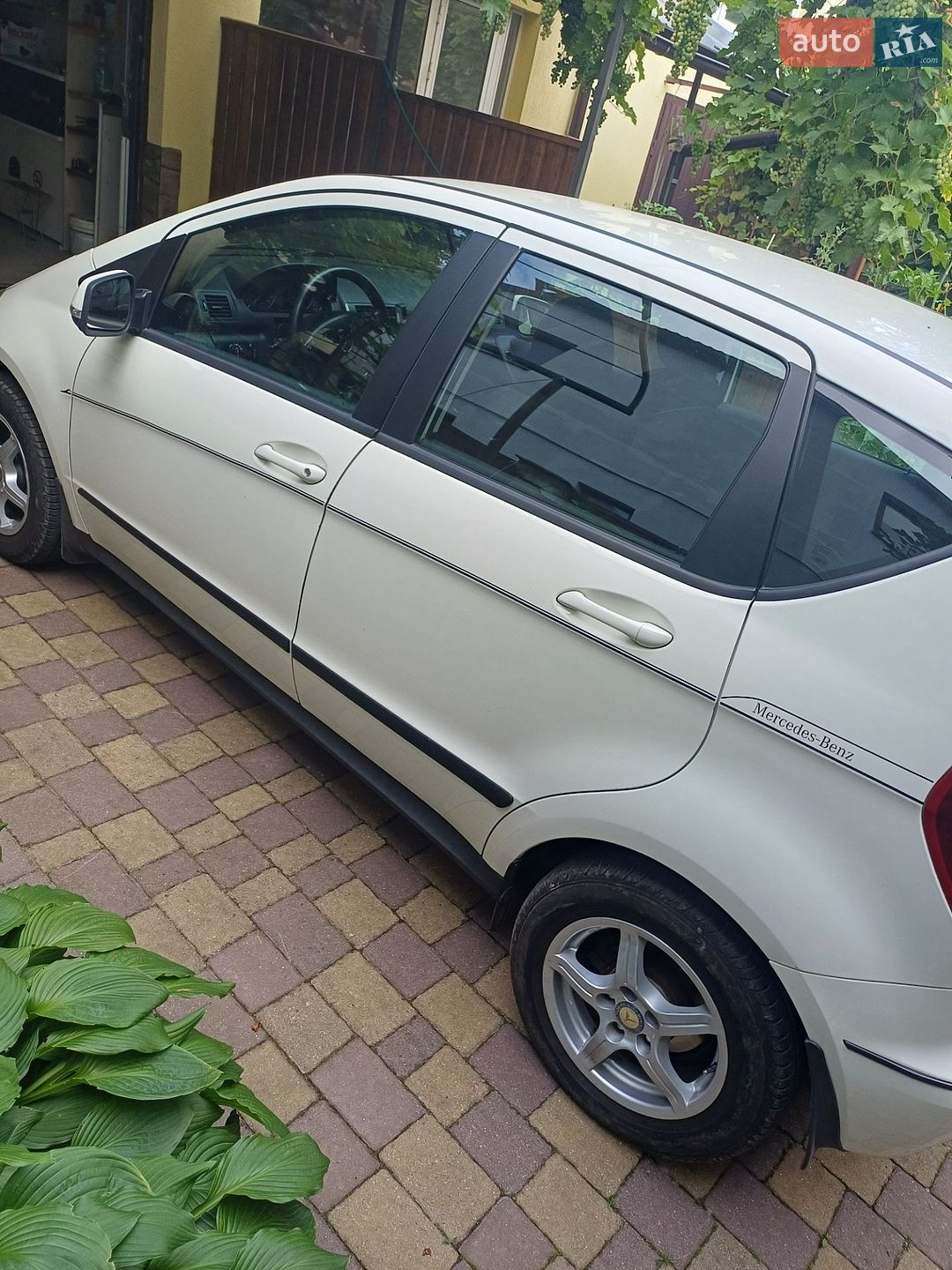 Mercedes-Benz A-Class 2010 VIN WDD1690311J874592 фото оголошення 3 з 18