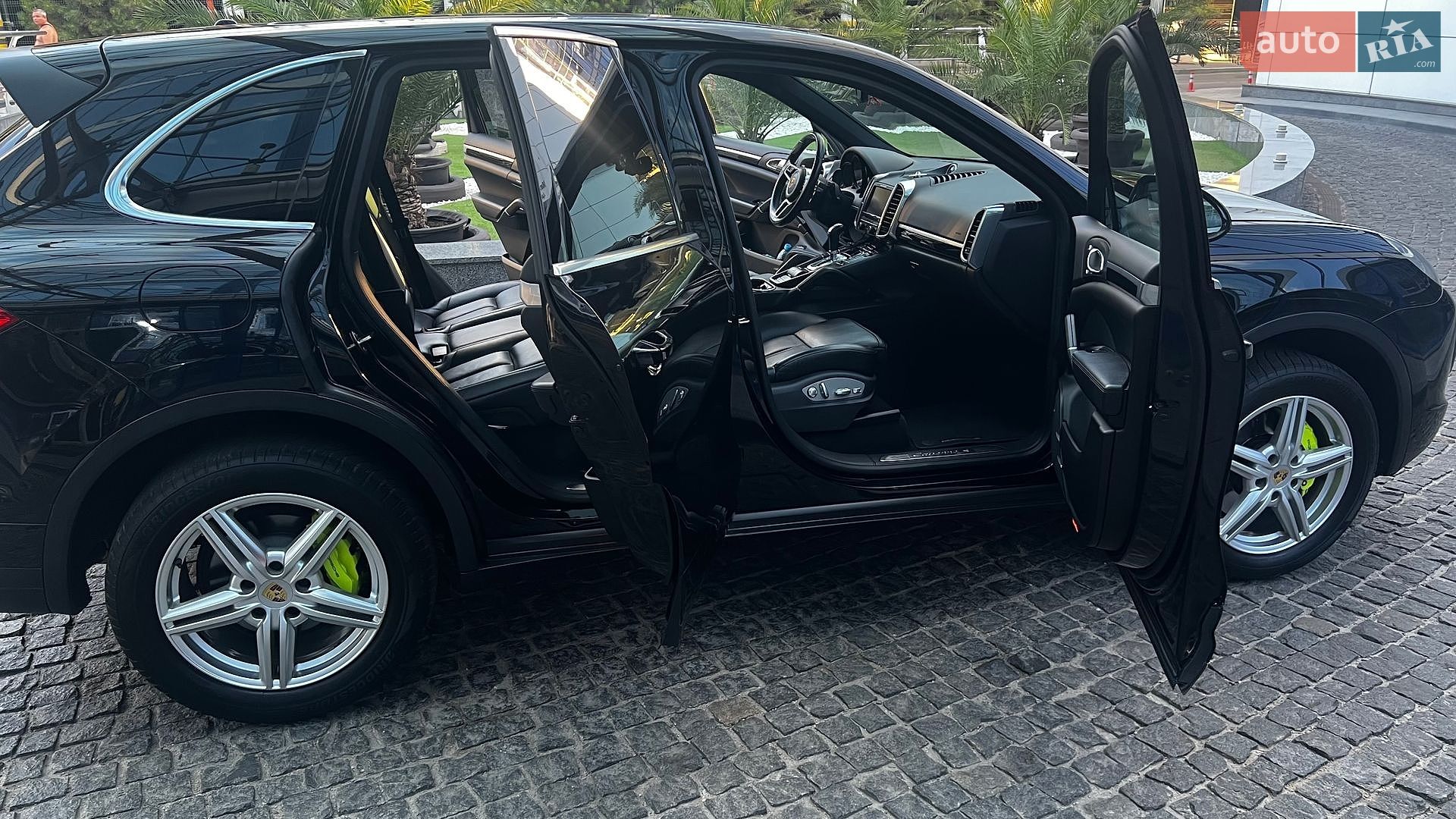 Porsche Cayenne 2015 VIN WP1AE2A20GLA59106 фото оголошення 13 з 34