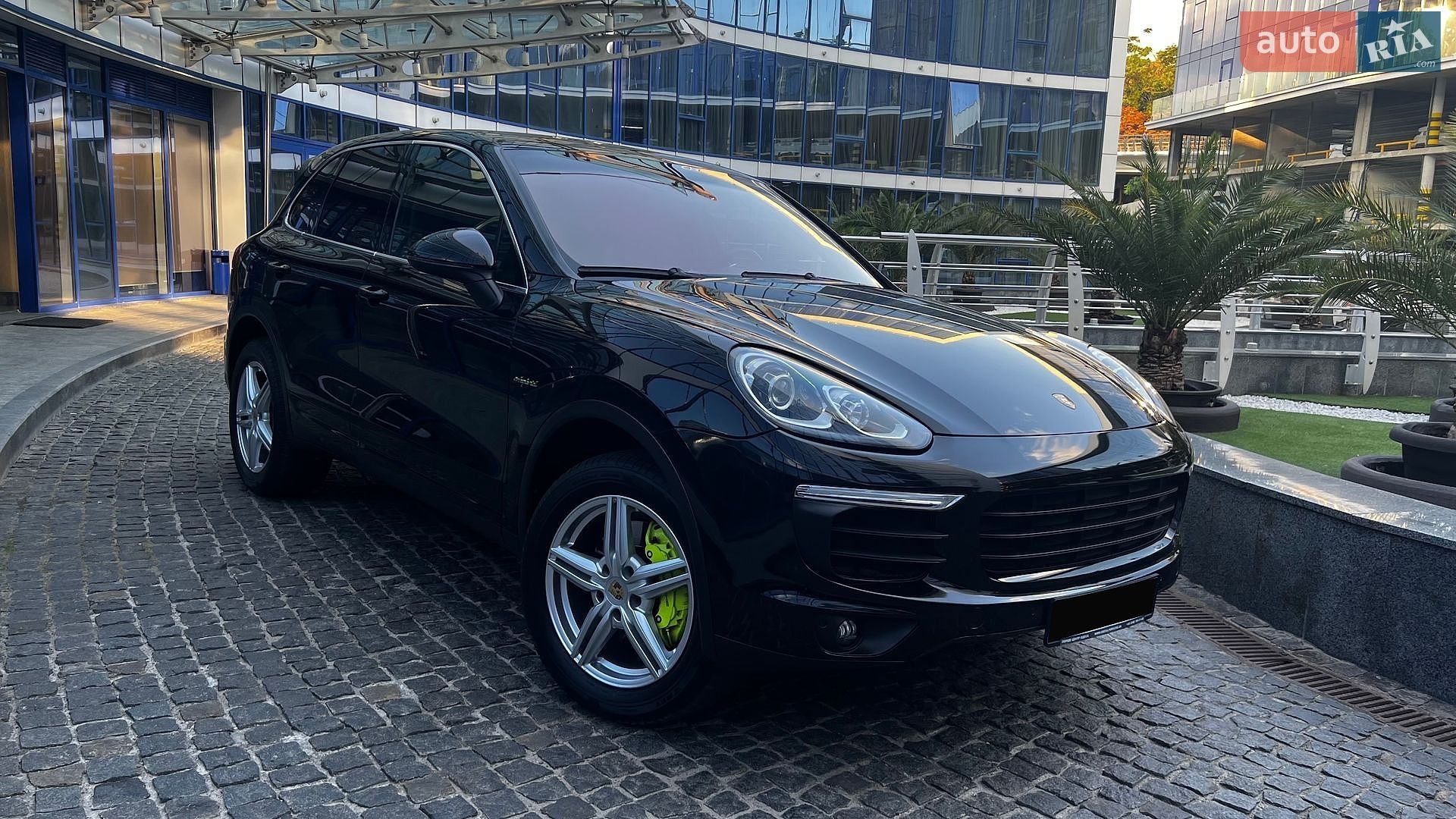 Porsche Cayenne 2015 VIN WP1AE2A20GLA59106 фото оголошення 2 з 34