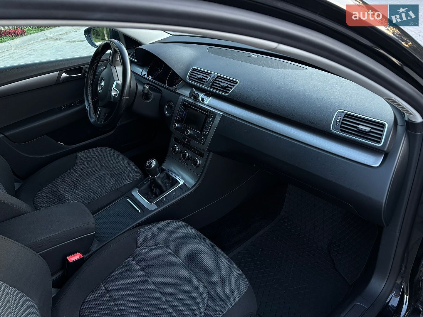 Volkswagen Passat 2014 VIN WVWZZZ3CZFE010302 фото оголошення 14 з 26