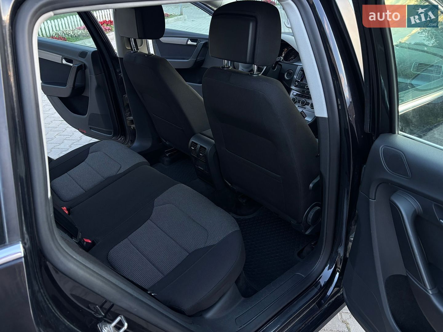 Volkswagen Passat 2014 VIN WVWZZZ3CZFE010302 фото оголошення 15 з 26