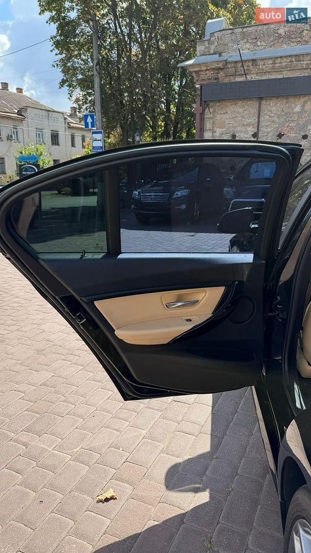 BMW 3 Series 2018 VIN WBA8A3C53JA505547 фото оголошення 32 з 42
