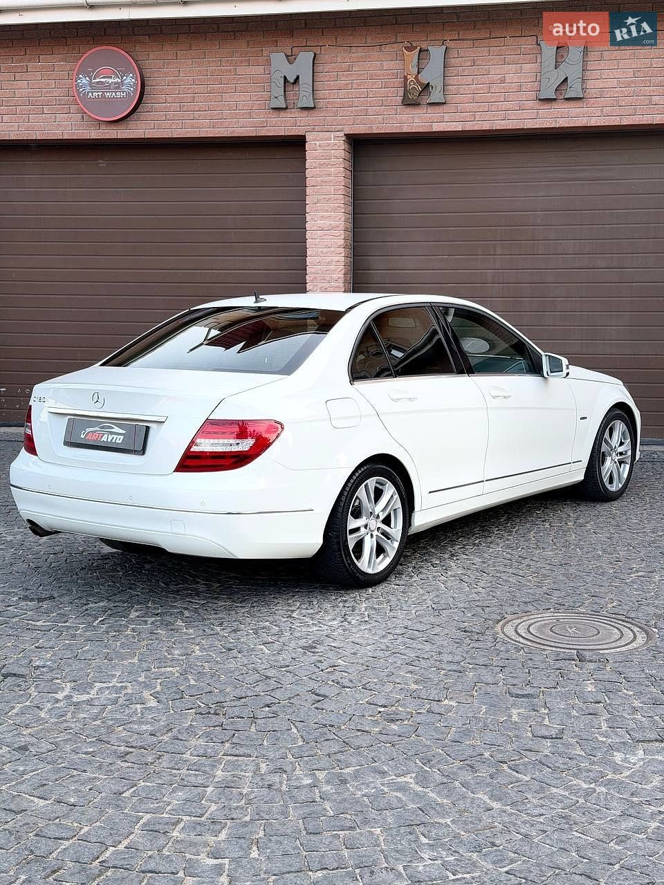 Mercedes-Benz C-Class 2012 VIN WDD2040491A717284 фото оголошення 3 з 9