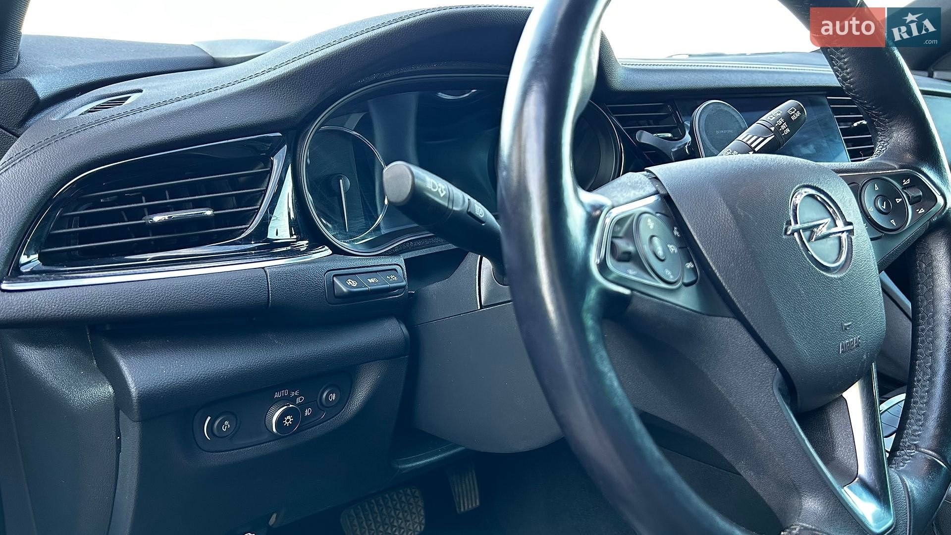 Opel Insignia 2021 VIN W0VZT8EP1M1018483 фото оголошення 16 з 33