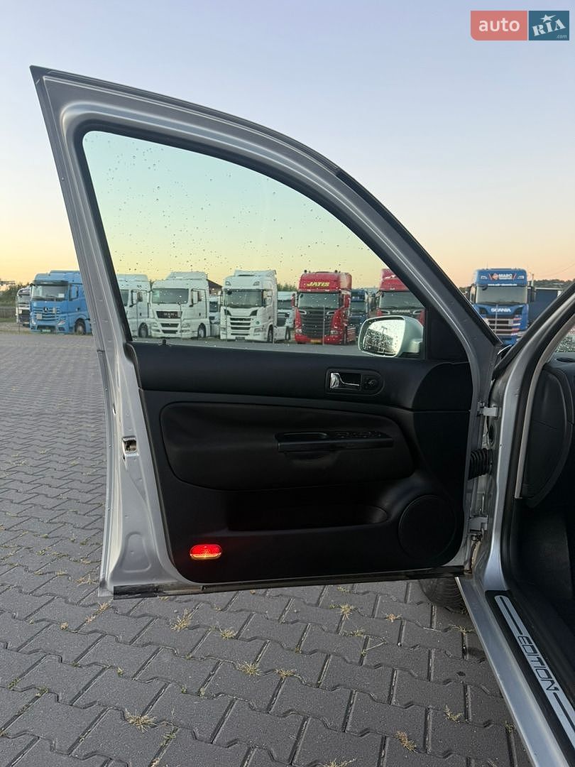 Volkswagen Golf 2001 VIN WVWZZZ1JZ1B174604 фото оголошення 14 з 29