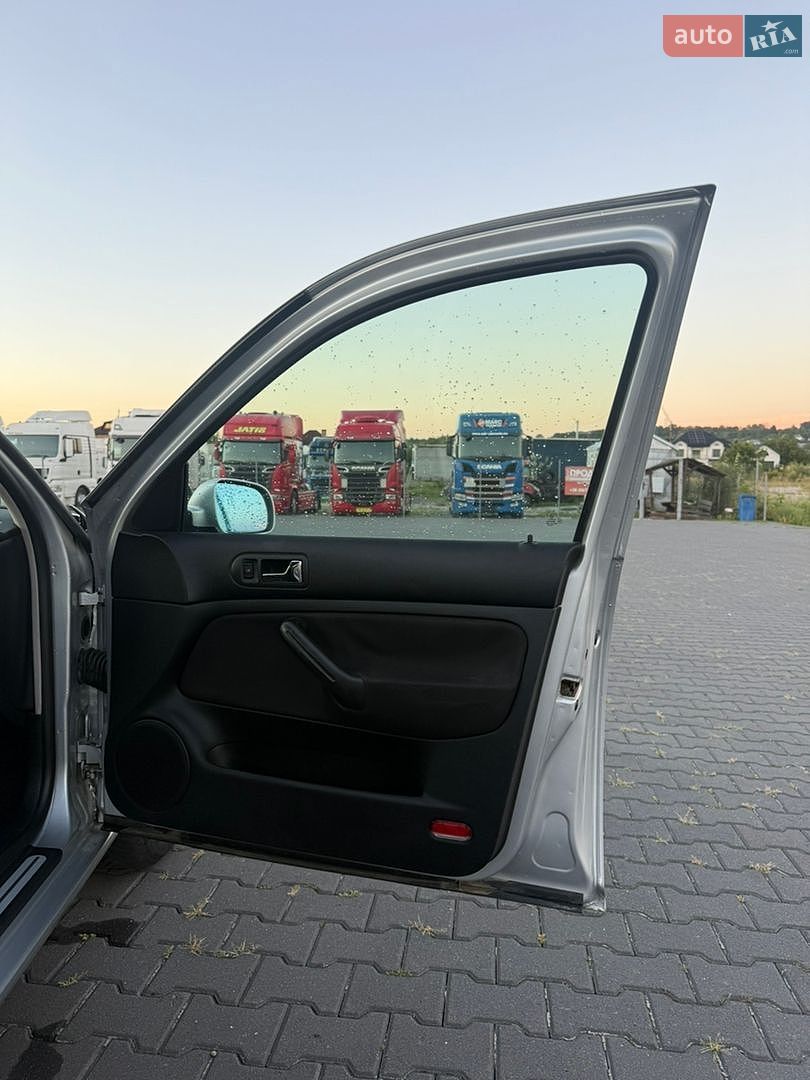 Volkswagen Golf 2001 VIN WVWZZZ1JZ1B174604 фото оголошення 22 з 29