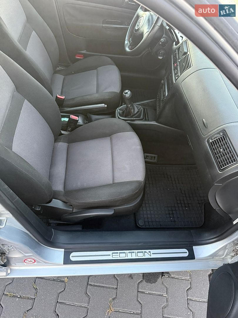 Volkswagen Golf 2001 VIN WVWZZZ1JZ1B174604 фото оголошення 24 з 29