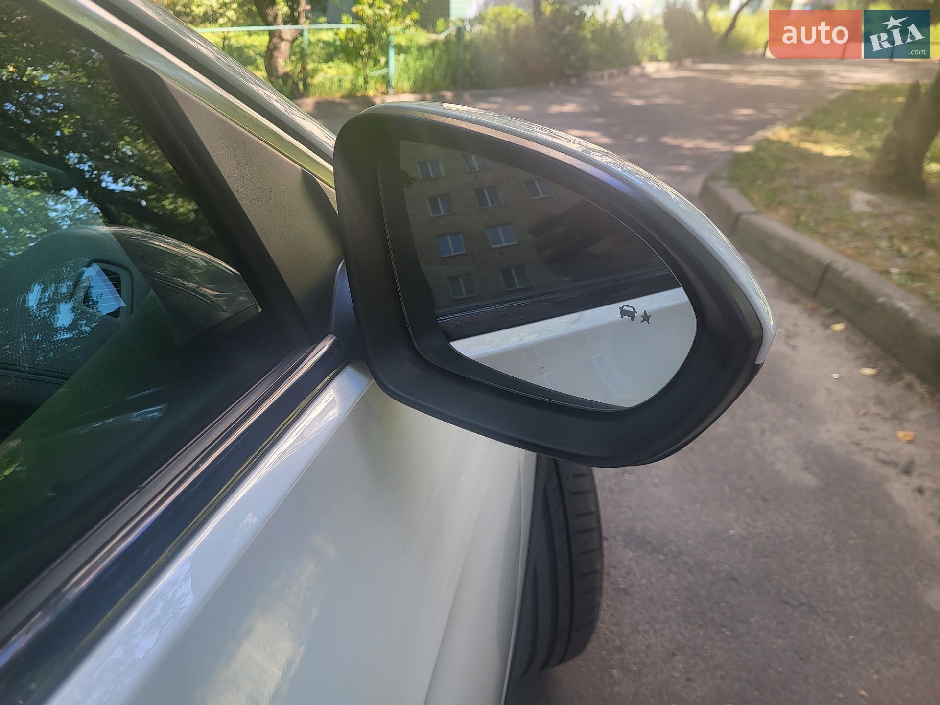 Opel Insignia 2019 VIN W0VZT8EG0K1042285 фото оголошення 2 з 23
